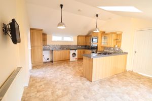 Kitchen/Diner- click for photo gallery